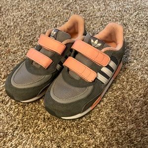 Adidas girls sneakers